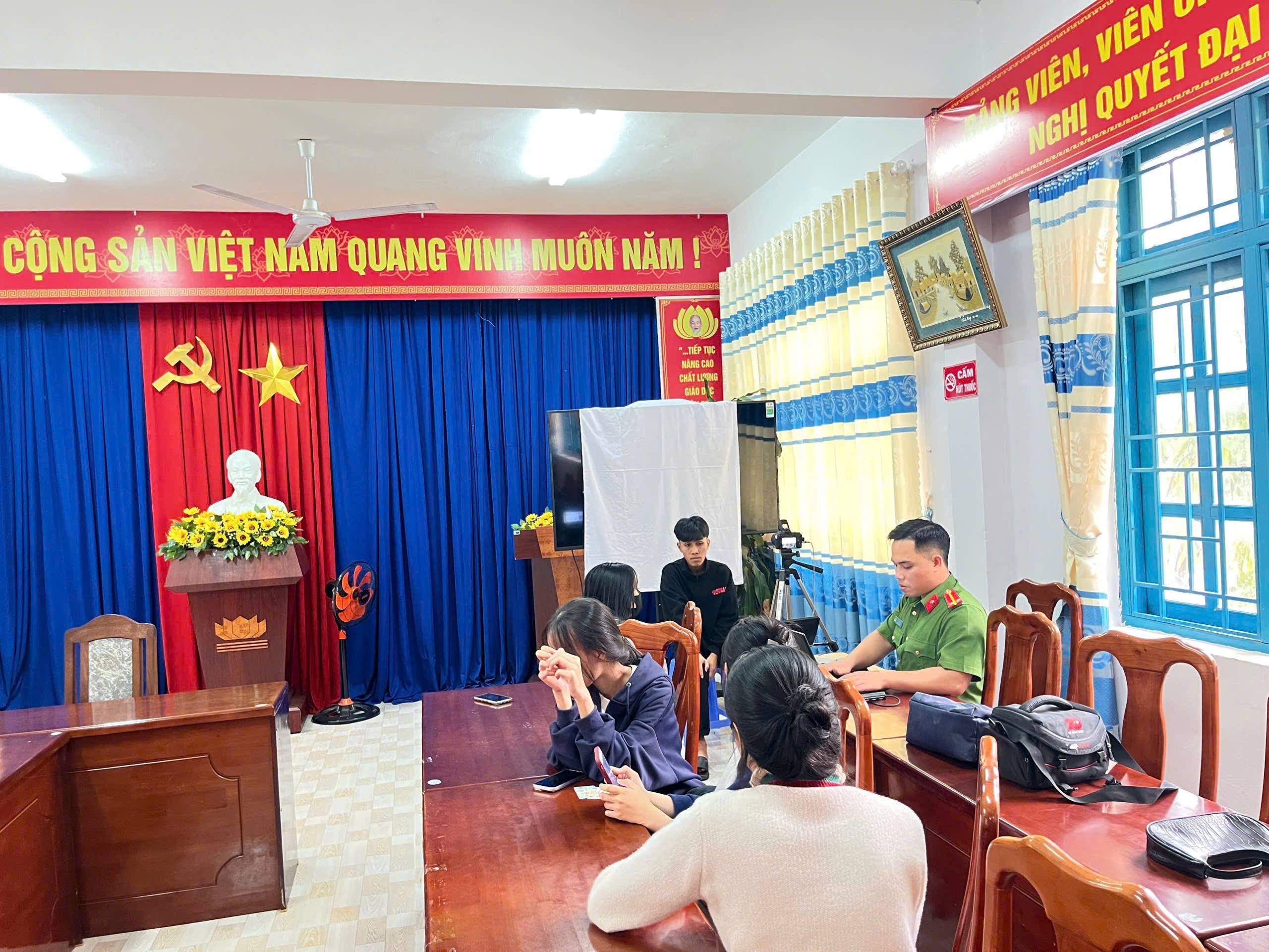 anh tin bai